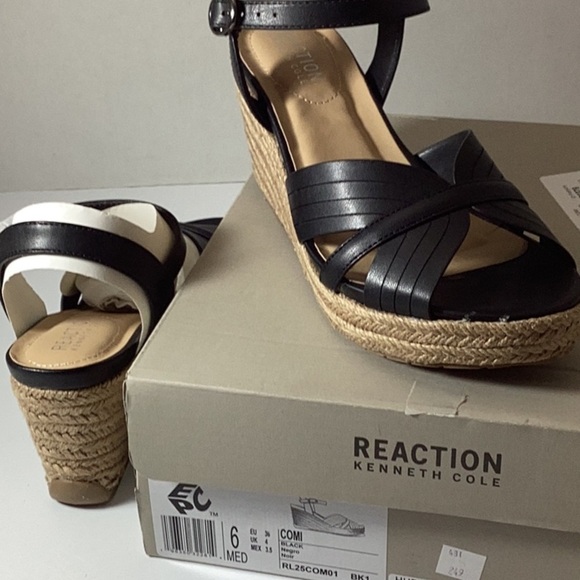 Kenneth Cole Reaction Comi Almond Toe Wedge Sandals - Picture 9 of 13